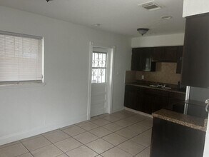 2808 Ave I in Fort Pierce, FL - Building Photo - Building Photo