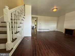 1005 Manning Dr in Fredericksburg, VA - Foto de edificio - Building Photo