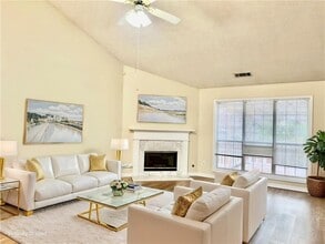 3287 Crossfield Ln in Duluth, GA - Foto de edificio - Building Photo