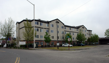 Titus Village Apartments in Kent, WA - Foto de edificio - Building Photo