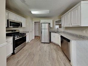 105 Rocky Creek Ct in Fayetteville, GA - Building Photo - Building Photo