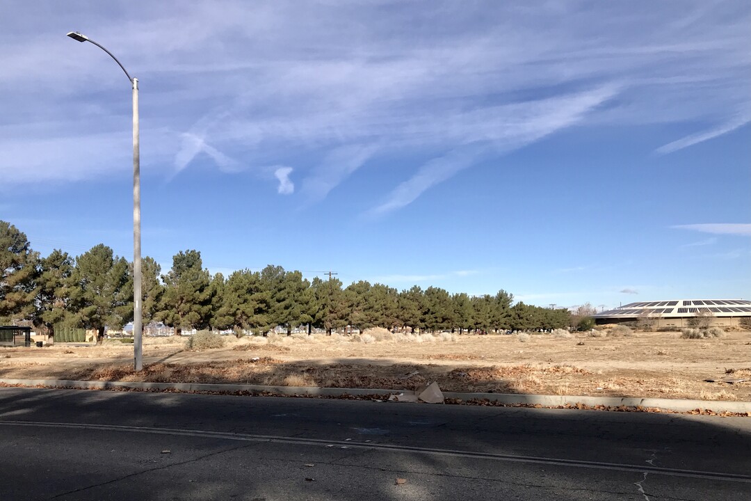 Imagine Village II in Lancaster, CA - Building Photo