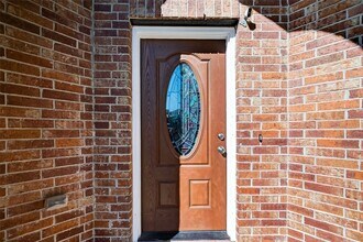 5810 Post Oak Manor Dr in Houston, TX - Building Photo - Building Photo