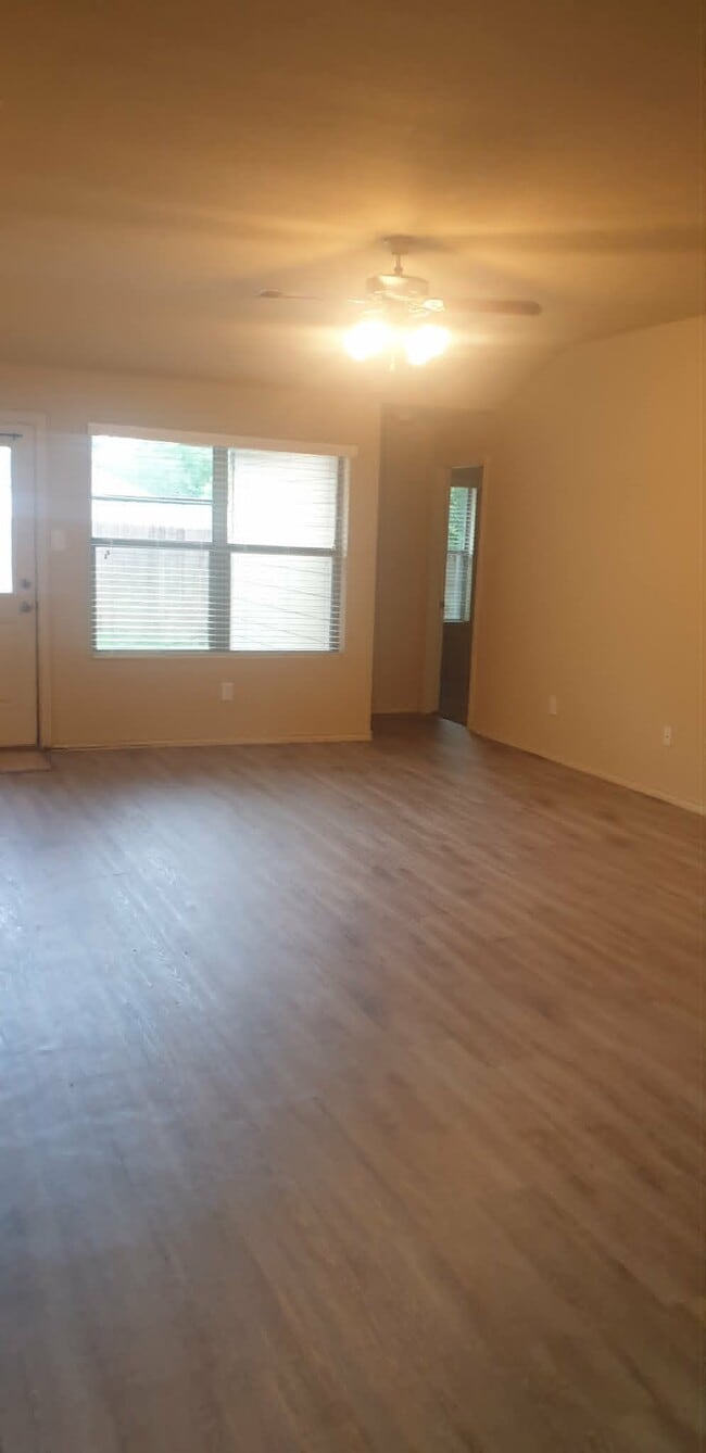 property at 821 Katydid Ct