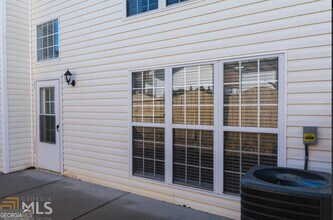 145 Courtyard Dr in Newnan, GA - Building Photo - Building Photo