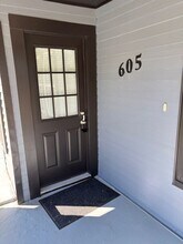 605 W 10th St in Georgetown, TX - Building Photo - Building Photo