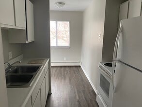 229 Collingwood Dr, Unit 3 in Ann Arbor, MI - Building Photo - Building Photo