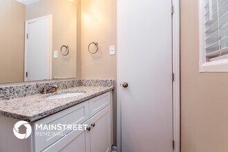 6490 Port a Prince Dr in Forest Park, GA - Foto de edificio - Building Photo