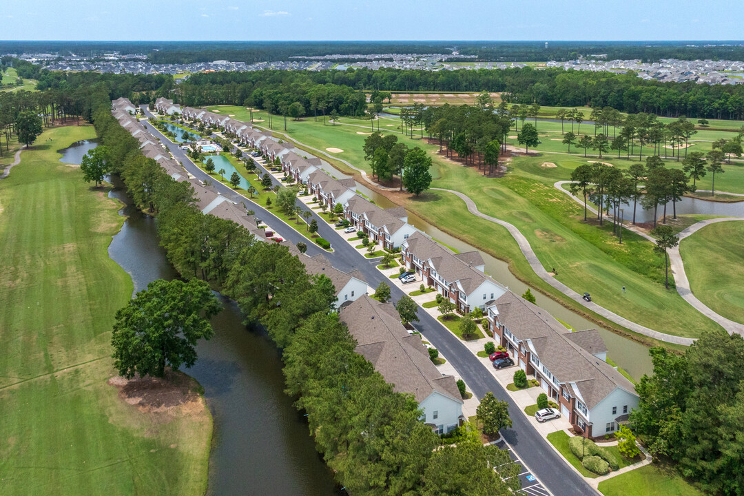 St. Andrews Townhomes in Myrtle Beach, SC - Foto de edificio