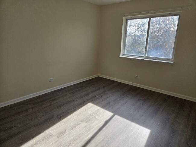 925 Casey Ct, Unit 5 in Schaumburg, IL - Building Photo - Building Photo