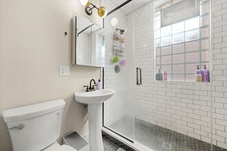 3106 W Fullerton Ave in Chicago, IL - Building Photo - Building Photo