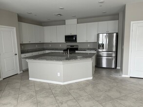 2456 Bagnara Pl in Henderson, NV - Building Photo - Building Photo