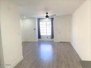 544 S Wilson St-Unit -101 in Tempe, AZ - Building Photo - Building Photo