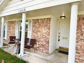 14410 Foxford Way in Houston, TX - Building Photo - Building Photo