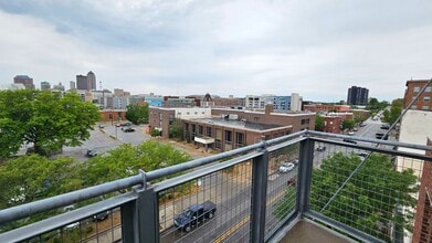 309 E 5th St in Des Moines, IA - Building Photo - Building Photo