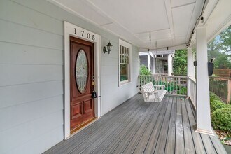 1705 Fountain View St in Charlotte, NC - Building Photo - Building Photo