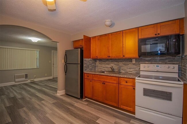 1808 SW 20th St, Unit 2 in Fort Lauderdale, FL - Building Photo - Building Photo