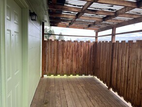 151 Kourt Dr in Eugene, OR - Building Photo - Building Photo