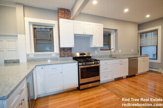 48 Englewood Ave, Unit 3 in Boston, MA - Building Photo - Building Photo