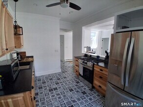 117 Water St in Stonington, CT - Building Photo - Building Photo