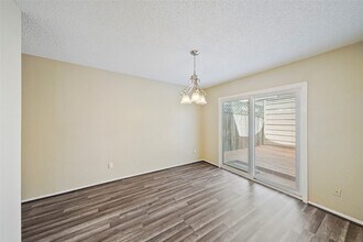 5836 Sampley Way in Houston, TX - Building Photo - Building Photo