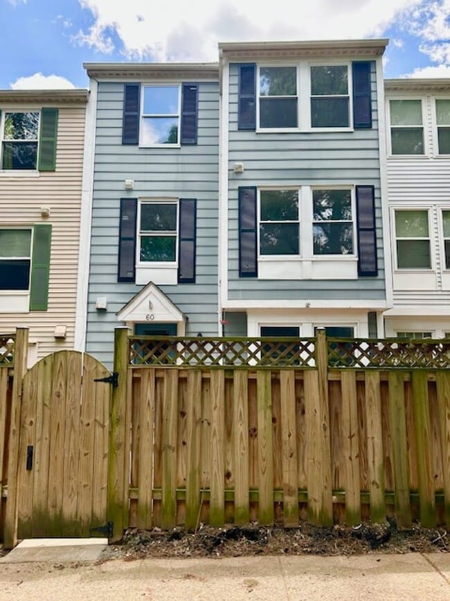 property at 60 Whitechurch Ct
