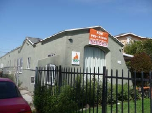 1283 W. 36th St. in Los Angeles, CA - Foto de edificio - Building Photo