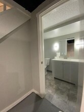 10092 Coburg Lands Dr in St. Louis, MO - Foto de edificio - Building Photo