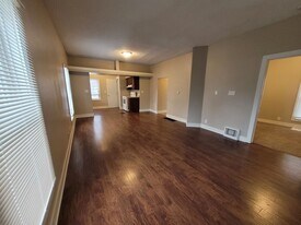 2300 Lyon St in Des Moines, IA - Building Photo