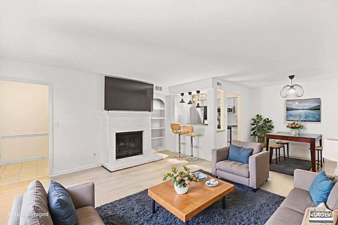 3505 Colony Crossing Dr in Charlotte, NC - Building Photo