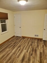 608 8th St in Ames, IA - Building Photo - Building Photo