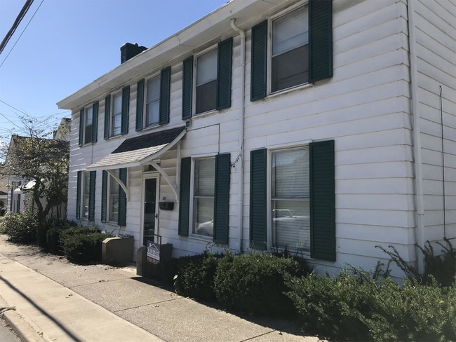 property at 301 S Broadway St