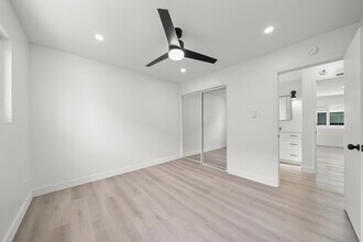 3444 E Wilton St in Long Beach, CA - Building Photo - Building Photo