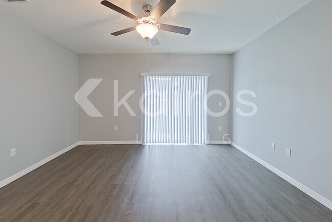 32033 Katelin Cir in Leesburg, FL - Building Photo - Building Photo