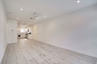 1208 Shelley Ave in Austin, TX - Building Photo - Building Photo