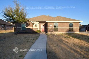 2029 Bay Laurel Dr in Weatherford, TX - Building Photo