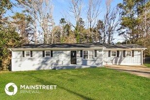 3791 S Ridge Dr in Lithia Springs, GA - Building Photo