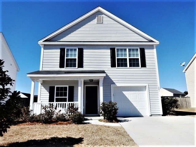 241 Emerald Isle Dr in Moncks Corner, SC - Building Photo