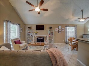 4407 Pioneer Trail in Sugar Land, TX - Building Photo - Building Photo
