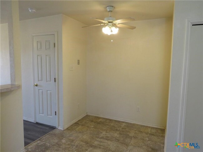 4002 Gus Dr in Killeen, TX - Building Photo - Building Photo
