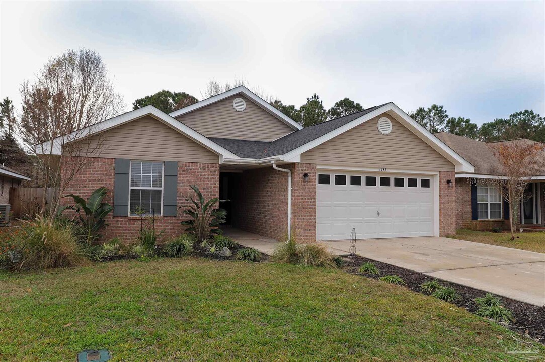 1283 Sterling Point Pl in Gulf Breeze, FL - Building Photo