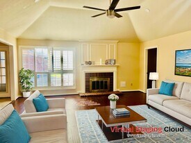 8815 Crazy Horse Trail in Houston, TX - Building Photo