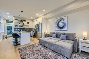 4306 Wallingford Ave N in Seattle, WA - Building Photo