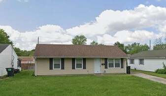 850 St Bartholomew Dr in Sauget, IL - Building Photo