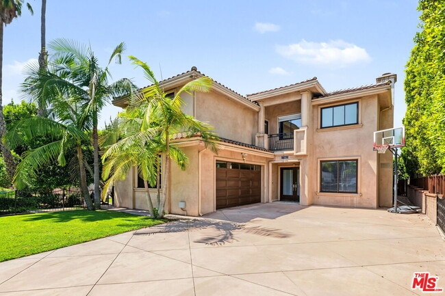 property at 419 Laurel Ave