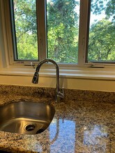 10307 Montrose Ave, Unit 202 in Bethesda, MD - Building Photo - Building Photo