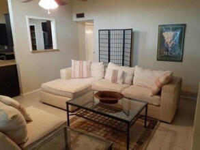 2714 McCart Ave in Fort Worth, TX - Building Photo - Building Photo