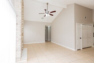 13719 Vira Ln in Houston, TX - Building Photo - Building Photo