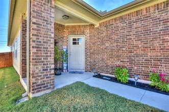 616 Donegal Ln in Georgetown, TX - Building Photo - Building Photo