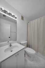 1261 SE 27th St, Unit 203 in Homestead, FL - Building Photo - Building Photo